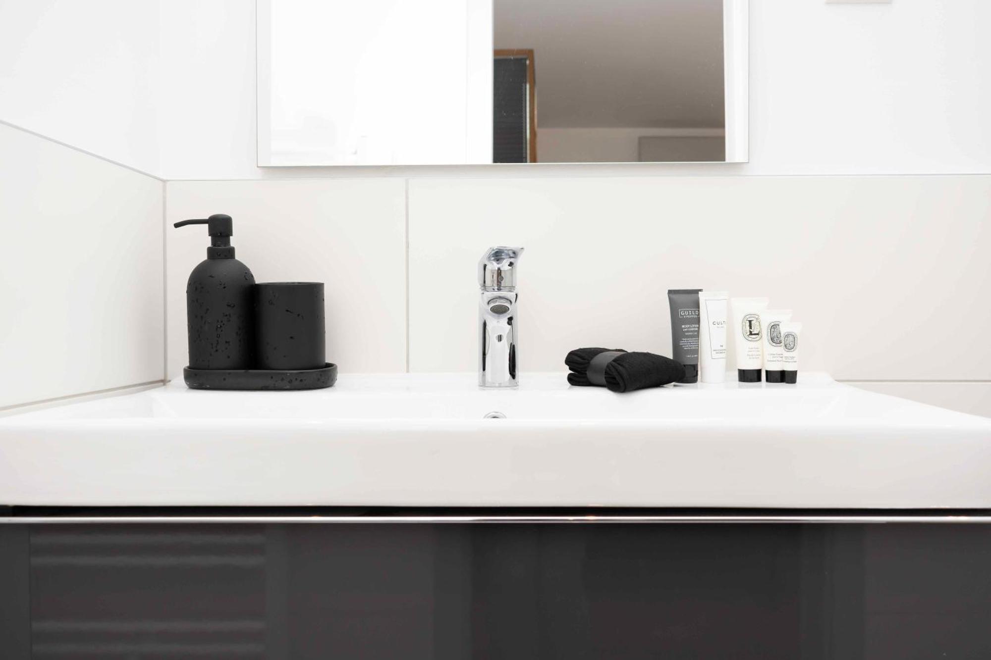 Apartament Luxury Cozy 2 Bdr Downtown Apt.6 *